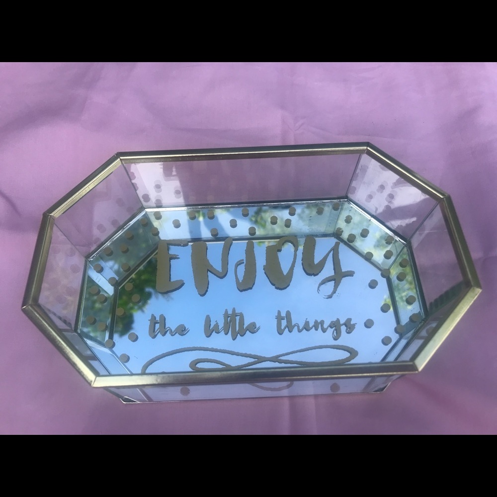 Jewelry holder brand new